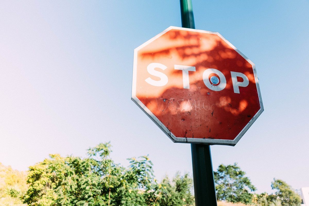 Hosszú ideig marad még a Stop tábla a lakáshiteleknél