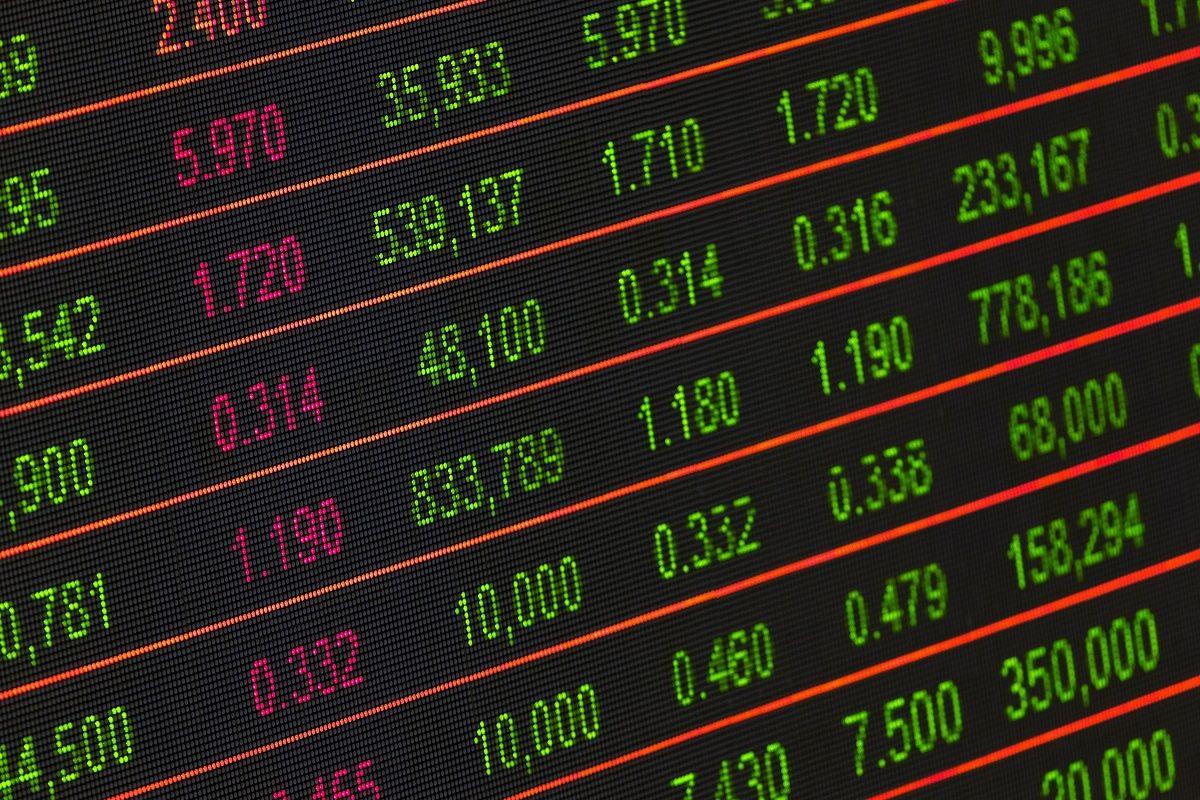 Meglepő fordulat a devizaváltásban: több hazai bank is veri a neobankokat
