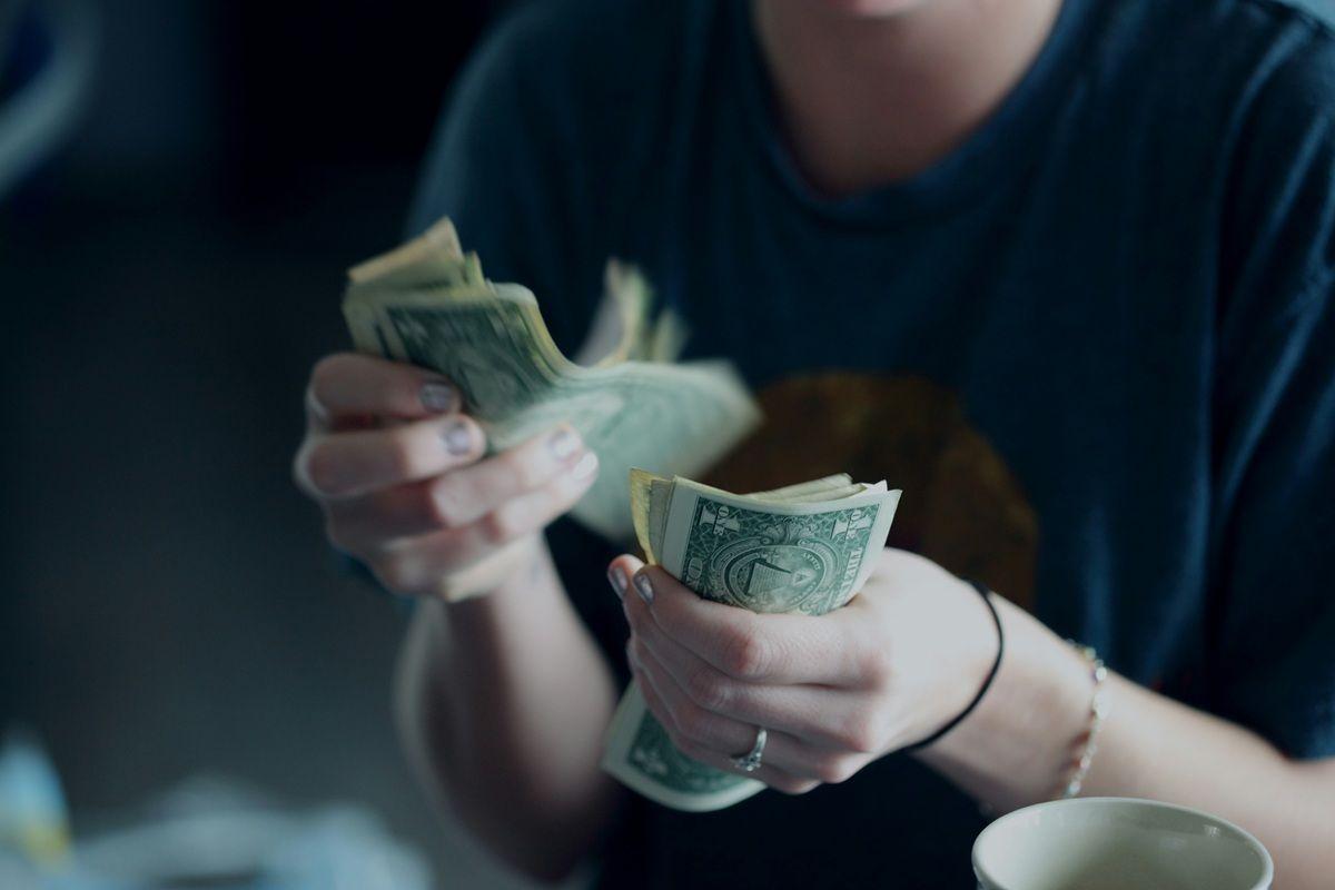 Mennyi a törlesztője 5 millió forint személyi kölcsönnek?