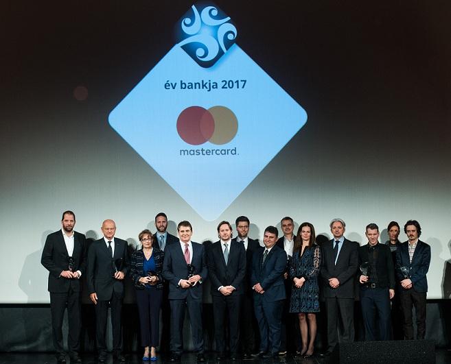 Velük csak nyerhetsz? Kiderült, idén melyek voltak a legjobb bankok