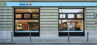 Újranyit az ország, újranyitnak a bankok? Így változik a fiókok működése